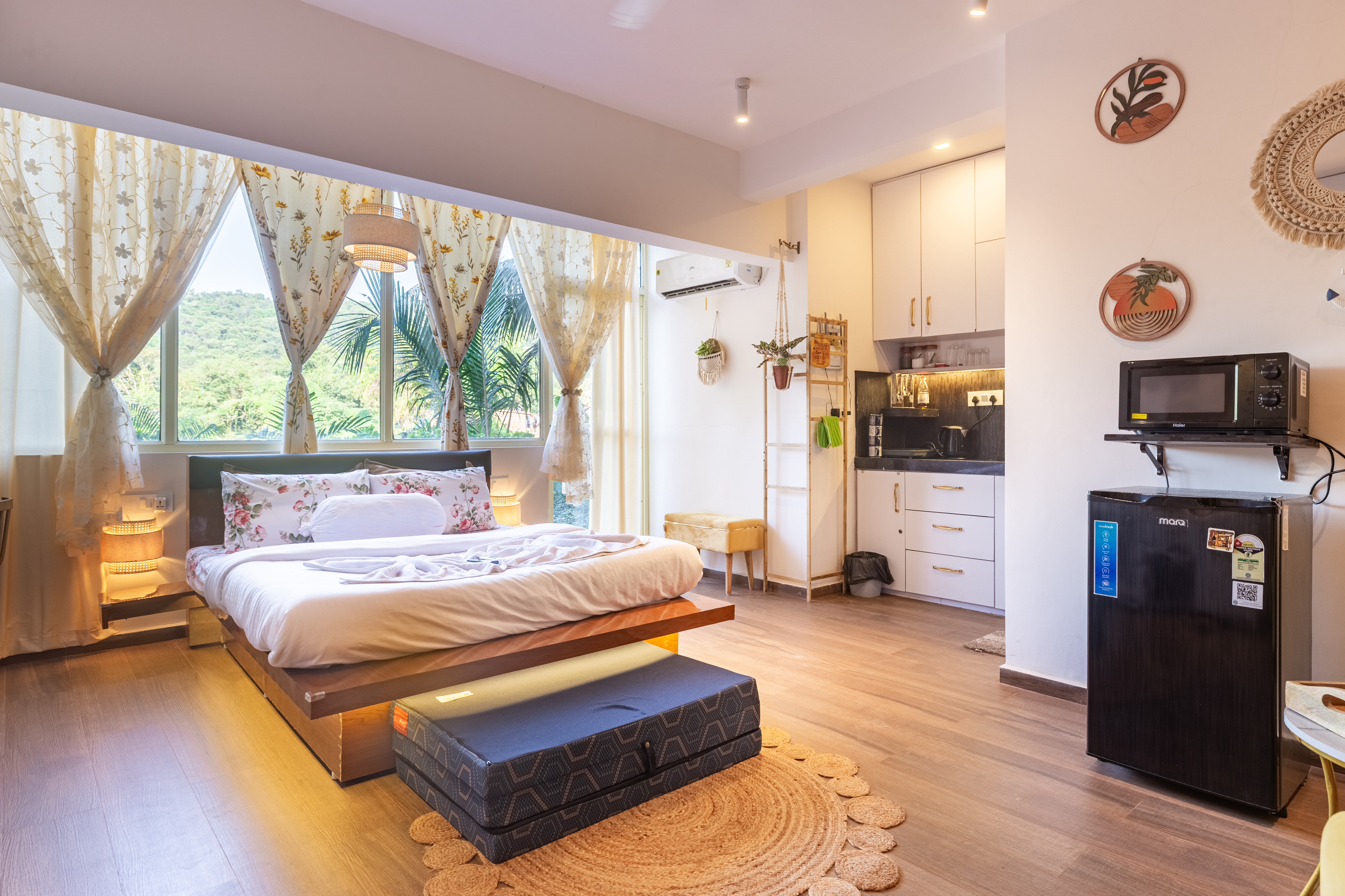 Aura studio overview with forest view